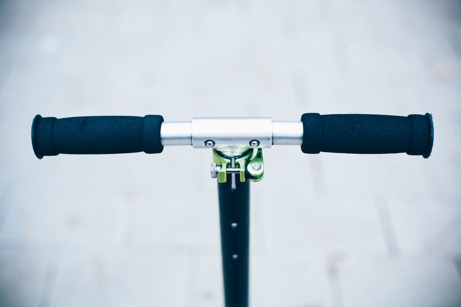 rolling garden seats and scooters (wheeled alternative to a kneeler) buying guide